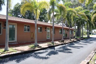 Santa Cruz Apartments in Fort Lauderdale, FL - Building Photo