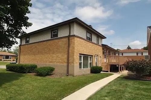 831 Winston Dr in Melrose Park, IL - Building Photo - Building Photo