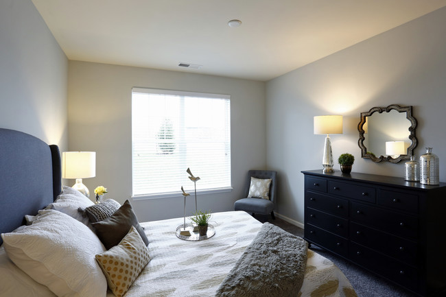 Canal Flats Apartments in Fort Wayne, IN - Building Photo - Interior Photo