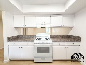 4638 Tilden Ave in Los Angeles, CA - Building Photo - Building Photo