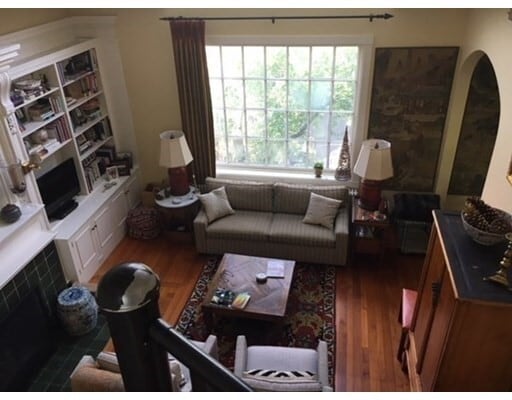 property at 92 Mount Vernon St