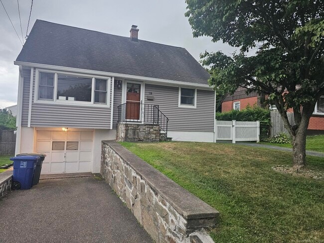 property at 79 Hollywood Ave