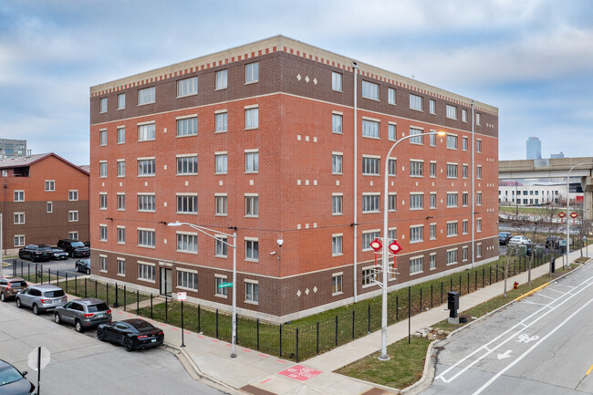 1828 S Wentworth Ave in Chicago, IL - Building Photo - Primary Photo