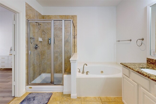 property at 18 Avenswood Pl