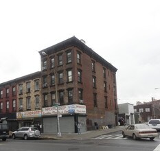 740 Myrtle Ave in Brooklyn, NY - Building Photo - Building Photo