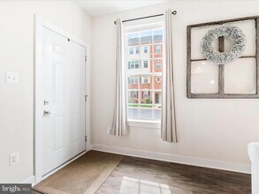 5940 Etterbeek St in Ijamsville, MD - Building Photo - Building Photo