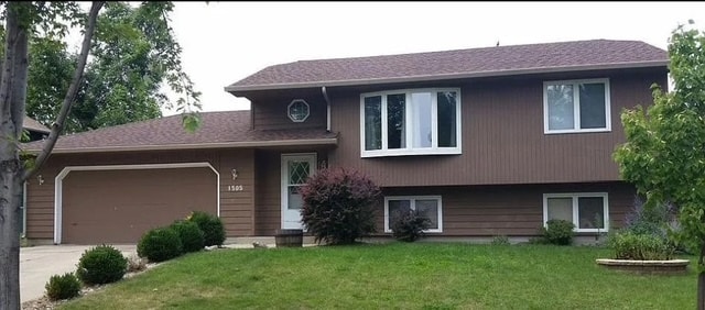 property at 1505 S Hillview Rd
