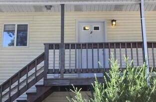 15 Renwick St in Stamford, CT - Building Photo