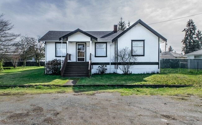 property at 6411 Commercial Ave