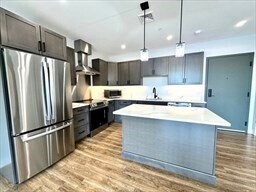 21 Summer St in Natick, MA - Building Photo