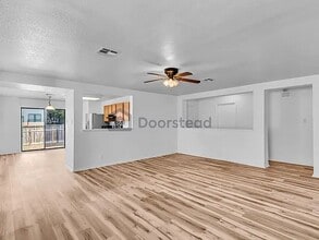 224 Capistrano Dr in San Marcos, TX - Foto de edificio - Building Photo