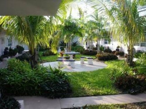 1030 N Victoria Park Rd-Unit -0 in Fort Lauderdale, FL - Building Photo