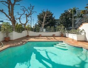 1450 Midvale in Los Angeles, CA - Building Photo - Building Photo