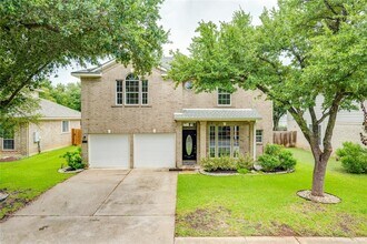 8106 Longdraw Dr in Round Rock, TX - Foto de edificio - Building Photo