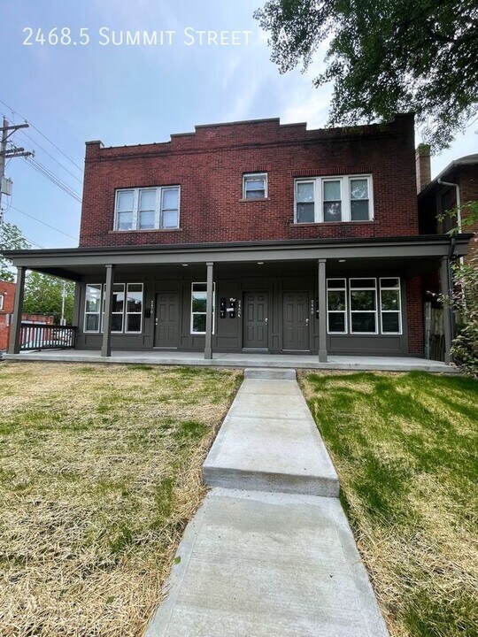 2468.5 Summit St in Columbus, OH - Building Photo