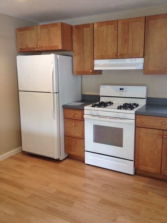 18 Tyler Ave in Wareham, MA - Building Photo - Building Photo