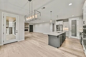 33474 Juniper Ave SE in Black Diamond, WA - Building Photo - Building Photo