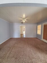 658 Washington Ave-Unit -658 Washington Avenue in Los Banos, CA - Building Photo - Building Photo