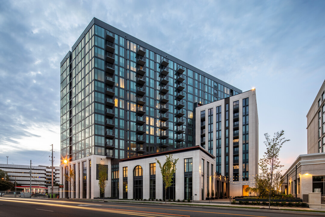 Parke West Apartments in Nashville, TN - Building Photo