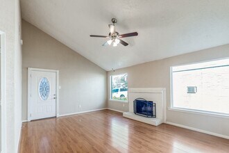 7614 Lemma Dr in Houston, TX - Building Photo - Building Photo