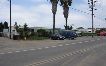 874 Hollister St in San Diego, CA - Building Photo - Building Photo