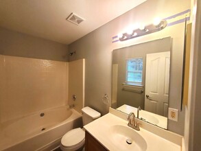 16029 Circlegreen Dr in Charlotte, NC - Building Photo - Building Photo