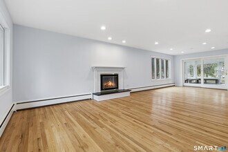 2 Rockyfield Rd in Westport, CT - Building Photo - Building Photo