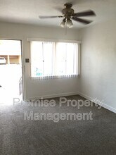 606 Surfrider Way in Oceanside, CA - Building Photo - Building Photo