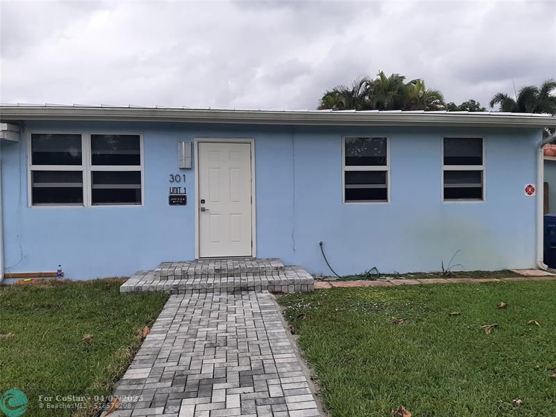 301 NE 23rd St in Wilton Manors, FL - Building Photo