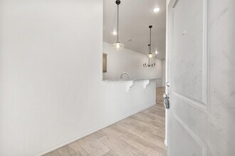 1122 N 7th St in Wolfforth, TX - Building Photo - Building Photo