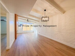 3056 N 32nd St in Phoenix, AZ - Foto de edificio - Building Photo