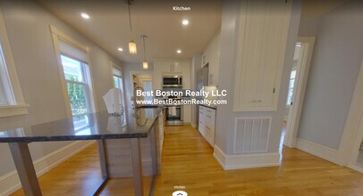 28 Mayberry Ave in Medford, MA - Building Photo - Building Photo