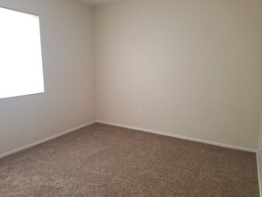 1120 Pueblo Hills Ave in North Las Vegas, NV - Foto de edificio - Building Photo
