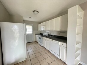 264 Squire Ln in Fayetteville, NC - Building Photo - Building Photo