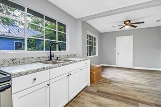 1513 E 37th St in Savannah, GA - Building Photo - Building Photo