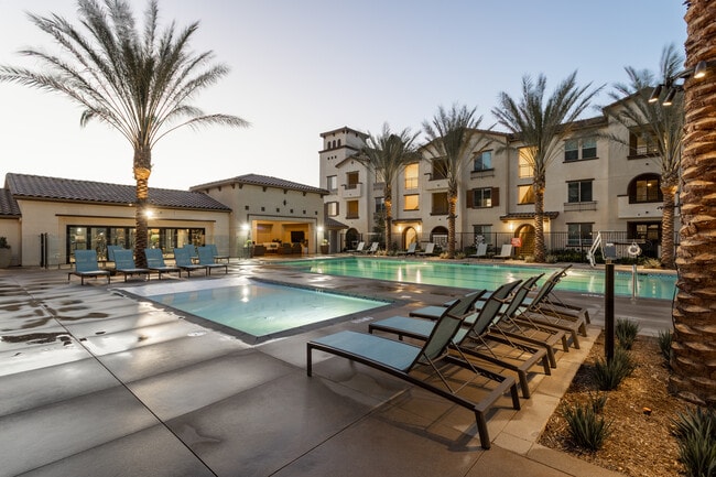 Vernola Marketplace | BRAND-NEW LUXURY APARTMENTS