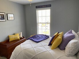 41889 Precious Square in Aldie, VA - Building Photo