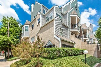 1010 Allen St in Dallas, TX - Building Photo - Building Photo