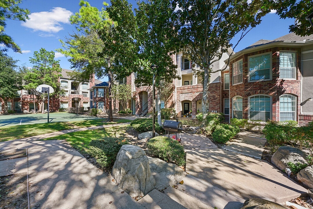 The Henry at Ranchstone in Houston, TX - Building Photo