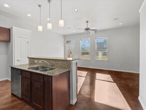 475 S Fretz Ave in Edmond, OK - Building Photo - Building Photo