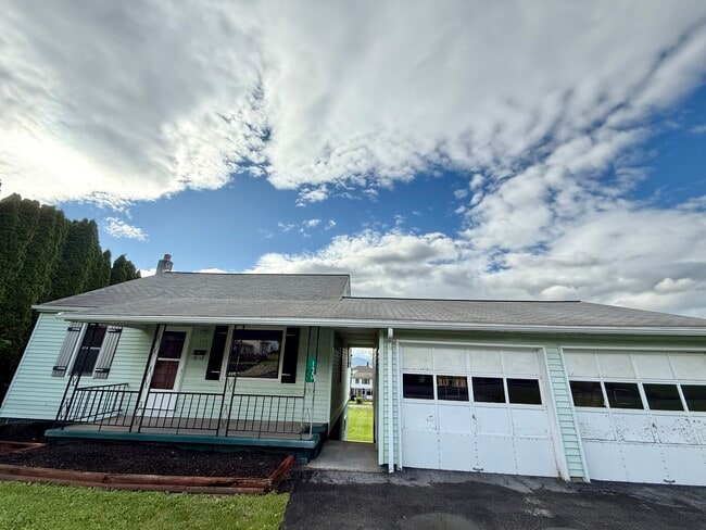 property at 130 W Keller St