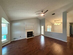 2305 Rick Whinery Dr in Austin, TX - Building Photo - Building Photo