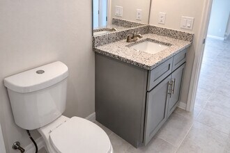 500 NW 20th St in Cape Coral, FL - Building Photo - Building Photo