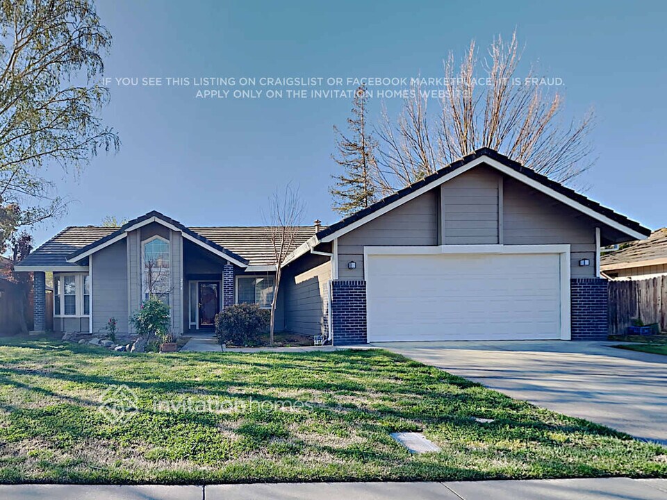 224 Wren Dr in Galt, CA - Building Photo