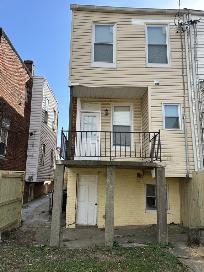 5110 Belair Rd in Baltimore, MD - Foto de edificio - Building Photo