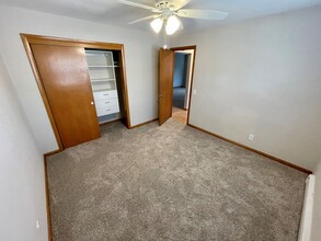 909 S Brooks St in Madison, WI - Foto de edificio - Building Photo