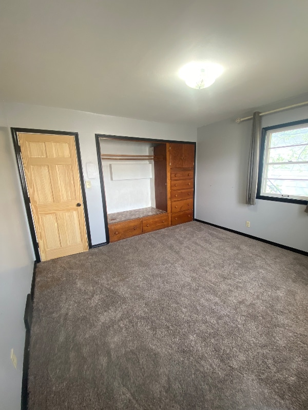 property at 909 N 7th St