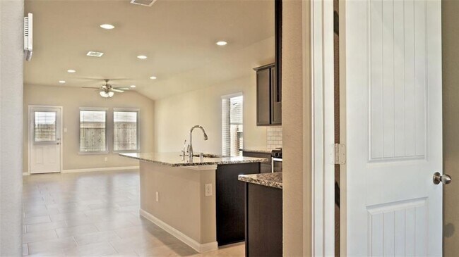 7510 Flintrock Hollow Trail in Richmond, TX - Building Photo - Building Photo