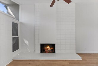 450 Bolero Way in Newport Beach, CA - Building Photo - Building Photo