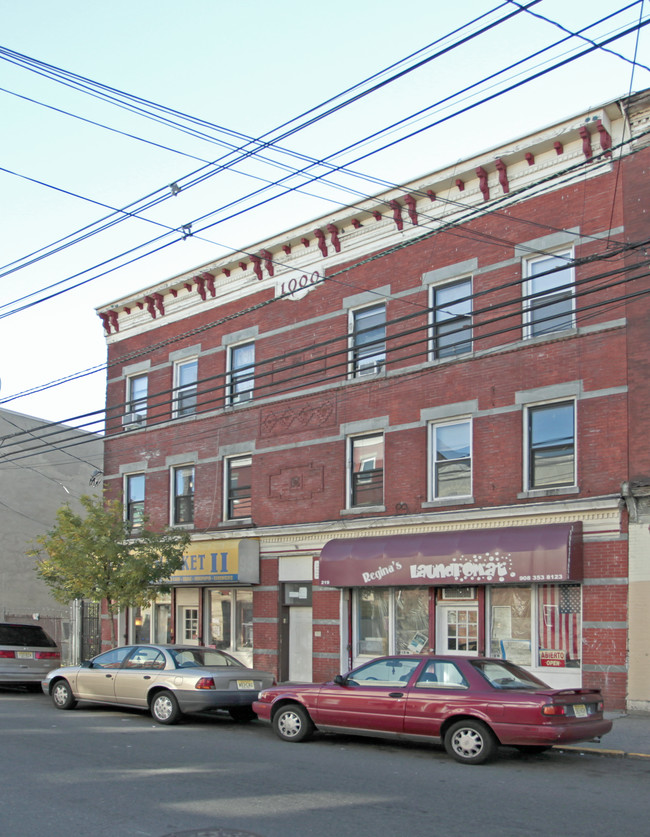 219-221 3rd St in Elizabeth, NJ - Building Photo - Building Photo